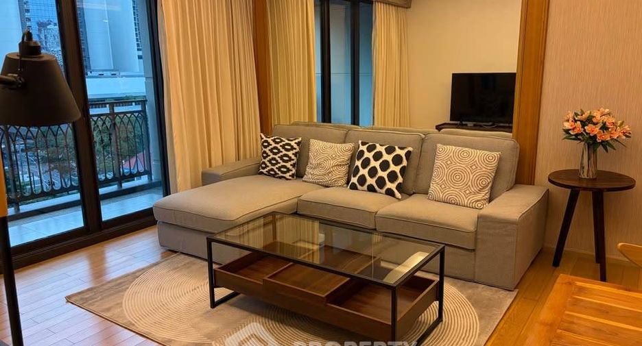 For rent 2 bedrooms condo in Pathum Wan, Bangkok