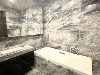 For rent 1 bed condo in Phaya Thai, Bangkok