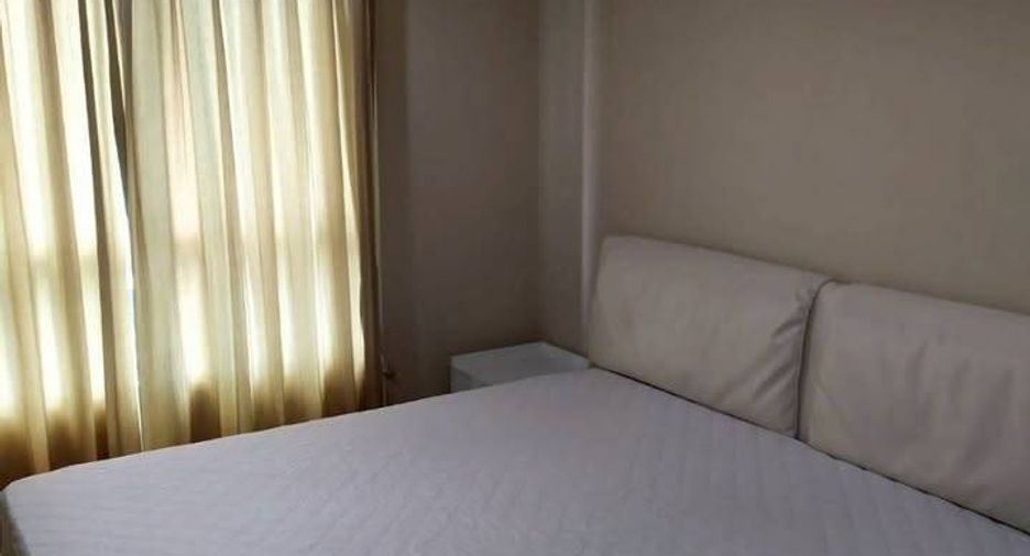 For rent 3 bedrooms condo in Huai Khwang, Bangkok