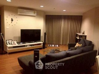 For rent 3 bedrooms condo in Huai Khwang, Bangkok