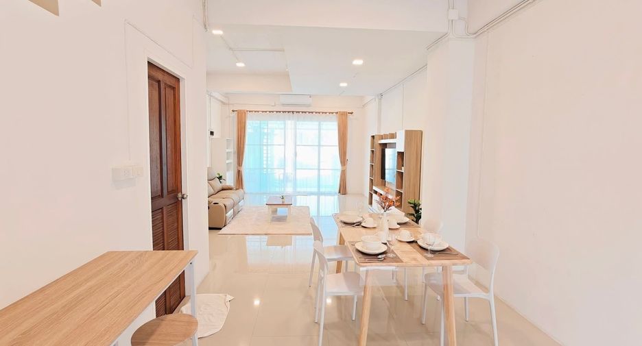 For rent 2 bedrooms townhouse in Mueang Phuket, Phuket