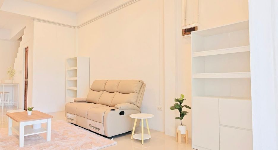 For rent 2 bedrooms townhouse in Mueang Phuket, Phuket