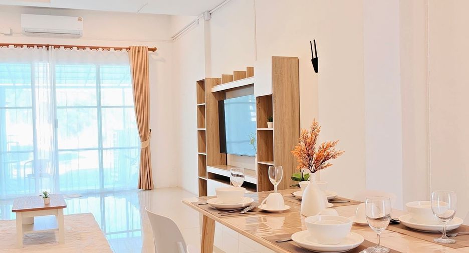 For rent 2 bedrooms townhouse in Mueang Phuket, Phuket