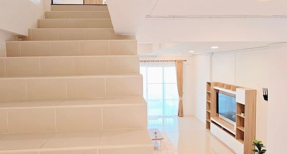 For rent 2 bedrooms townhouse in Mueang Phuket, Phuket