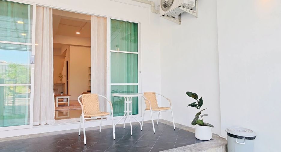 For rent 2 bedrooms townhouse in Mueang Phuket, Phuket