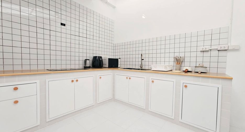 For rent 2 bedrooms townhouse in Mueang Phuket, Phuket