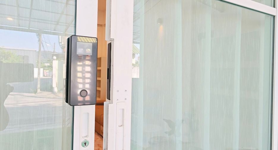 For rent 2 bedrooms townhouse in Mueang Phuket, Phuket