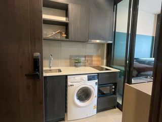 Condo en alquiler de 1 habitaciones en Huai Khwang, Bangkok