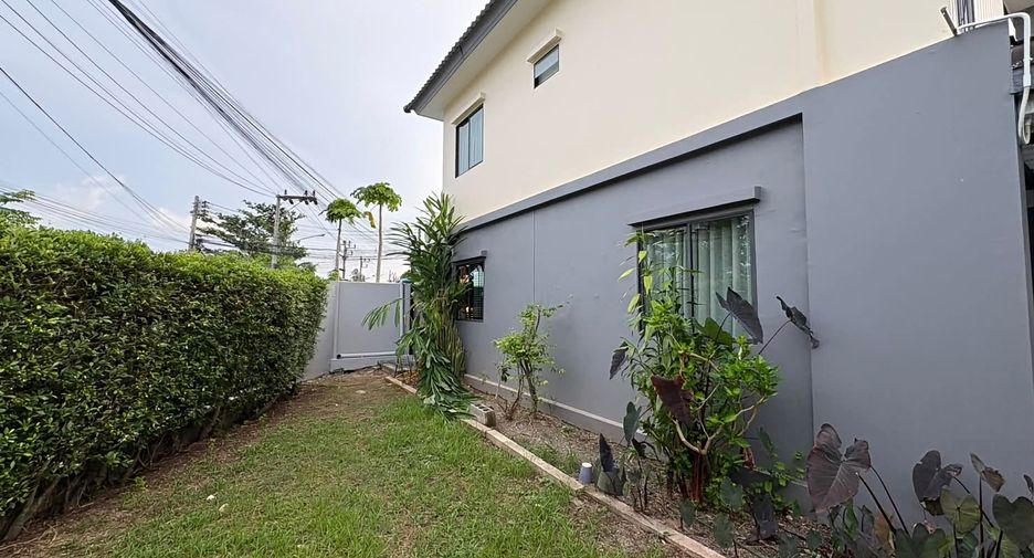 For rent 3 bedrooms townhouse in Kathu, Phuket