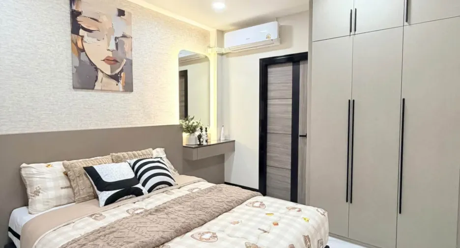 For sale 4 bedrooms villa in Bang Lamung, Chonburi
