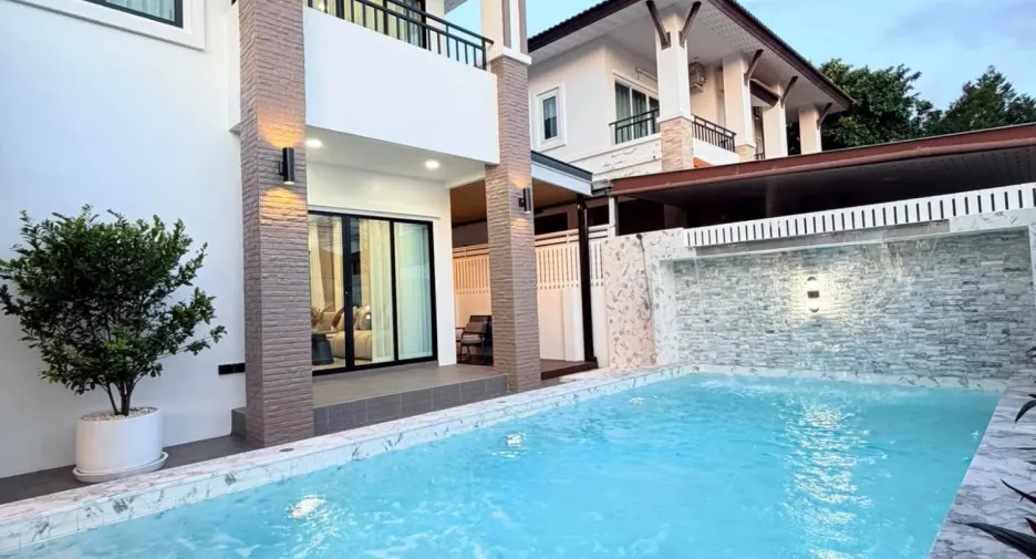 For sale 4 bedrooms villa in Bang Lamung, Chonburi