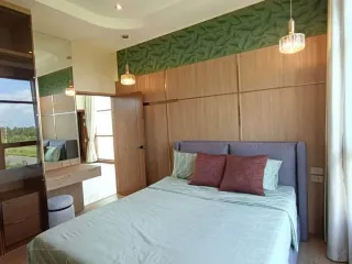 For sale 5 ベッドルーム villa in Bang Lamung, Chonburi