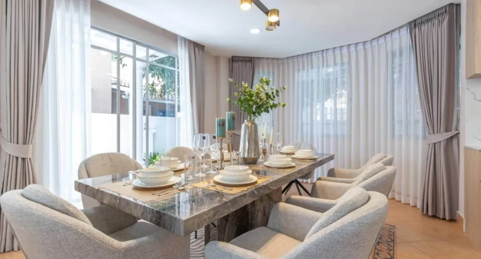 Villa zum Kauf mit 4 Zimmer in Bang Lamung, Chonburi