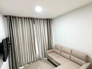 Casa adosada en alquiler de 3 habitaciones en Khlong Luang, Pathum Thani