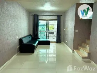 For rent 3 bedrooms townhouse in Pak Kret, Nonthaburi