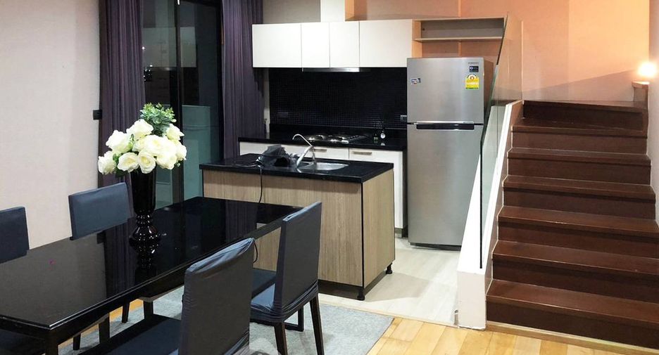 À vendre 2 chambres condo à Khlong San, Bangkok