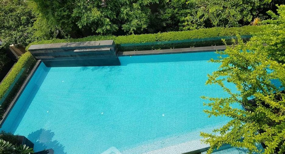 For sale 1 bed condo in Watthana, Bangkok