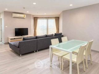 For rent 3 bedrooms condo in Huai Khwang, Bangkok