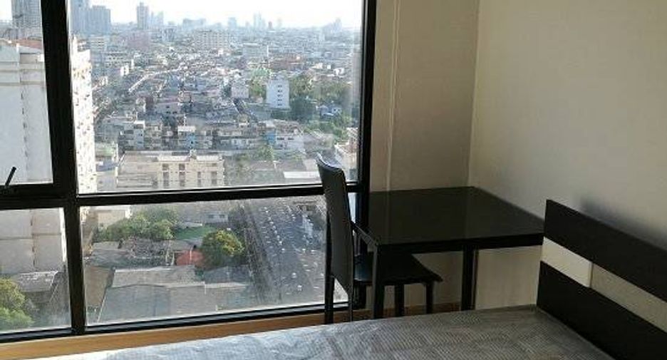 For sale 1 Beds condo in Sathon, Bangkok