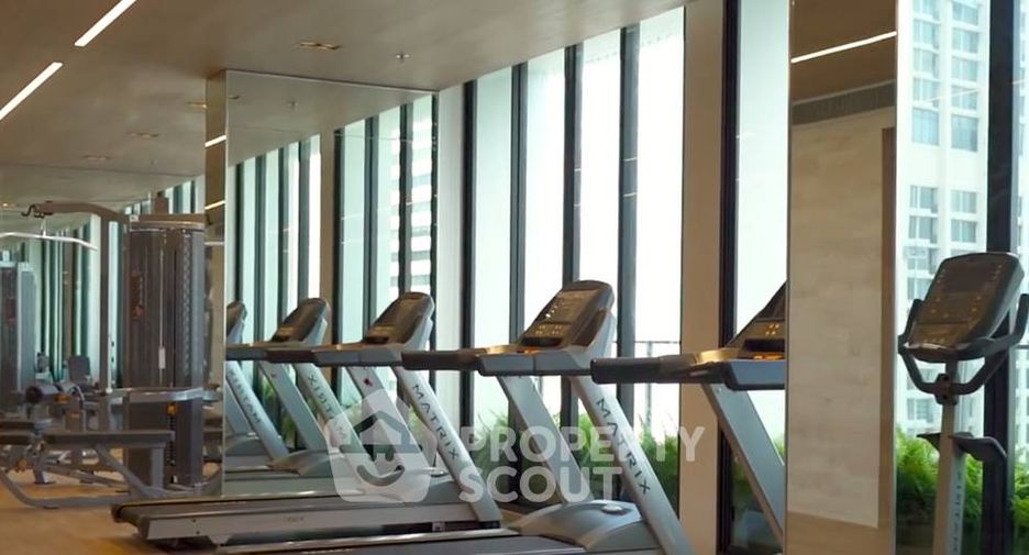 For rent and for sale 1 bed condo in Watthana, Bangkok