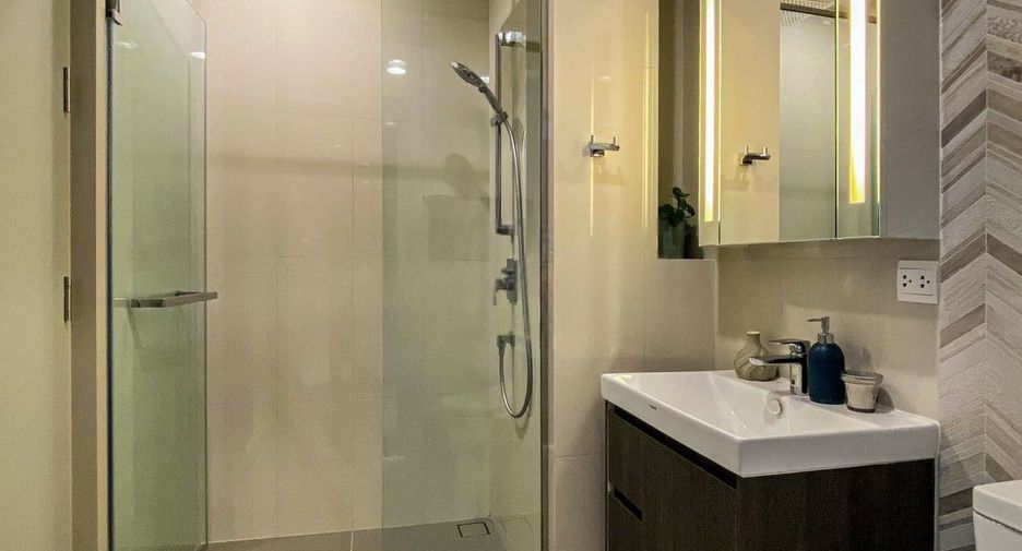 Condo en venta de 1 habitaciones en Khlong Toei, Bangkok