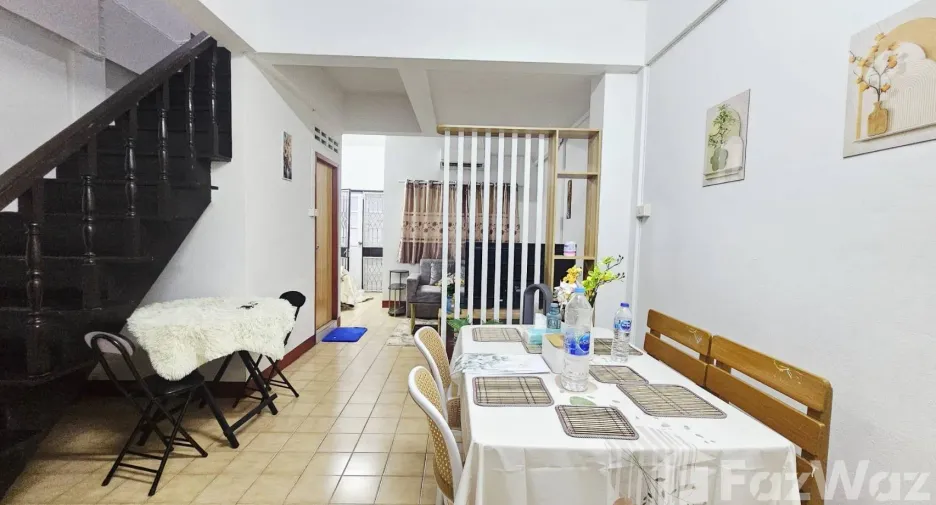 For rent 2 ベッドルーム townhouse in San Sai, Chiang Mai