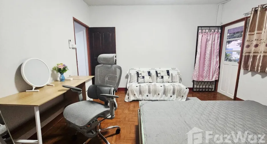 For rent 2 ベッドルーム townhouse in San Sai, Chiang Mai