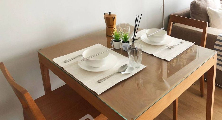 For sale 1 bed condo in Khlong Toei, Bangkok