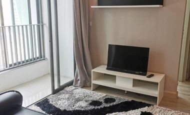 À vendre 2 chambres condo à Huai Khwang, Bangkok