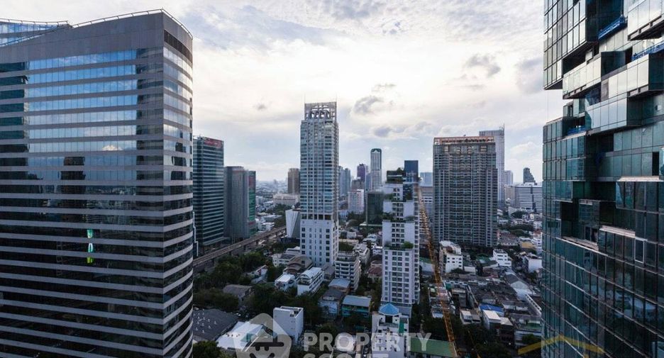 For sale 2 ベッドルーム condo in Sathon, Bangkok
