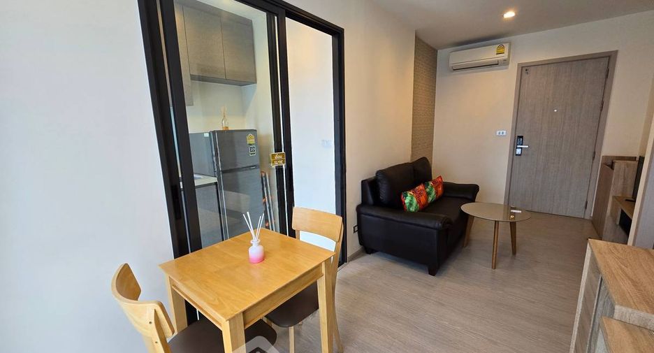 For sale 1 bed condo in Khlong Toei, Bangkok