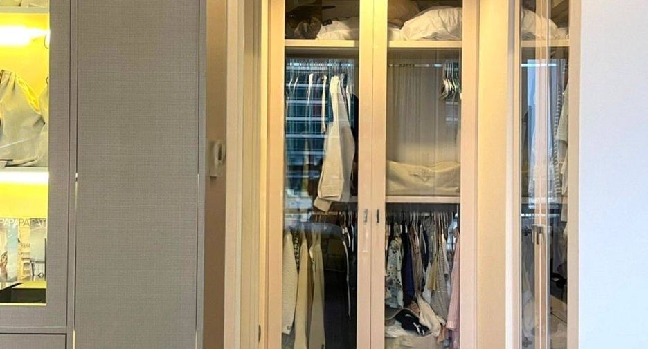 À vendre 1 chambre condo à Sathon, Bangkok