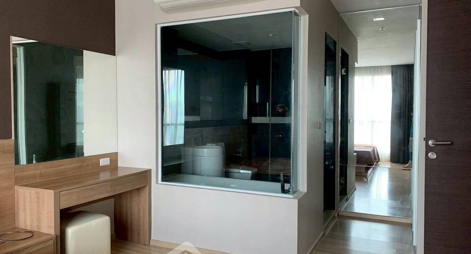 For sale 2 ベッドルーム condo in Sathon, Bangkok