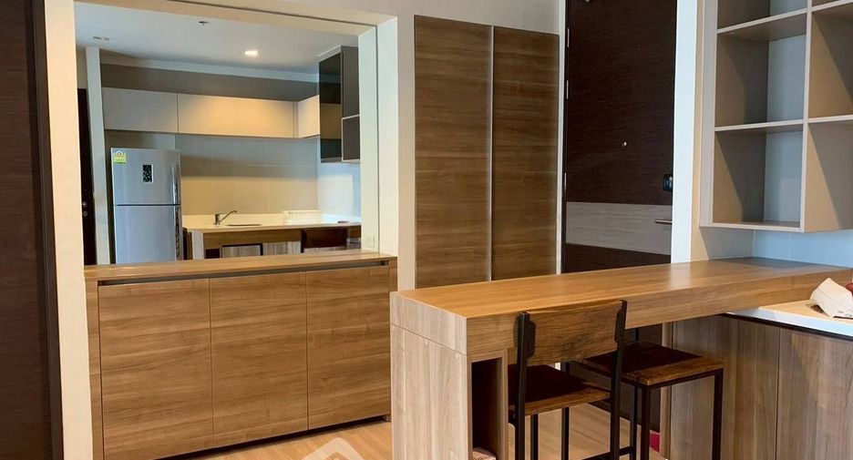 For sale 2 ベッドルーム condo in Sathon, Bangkok