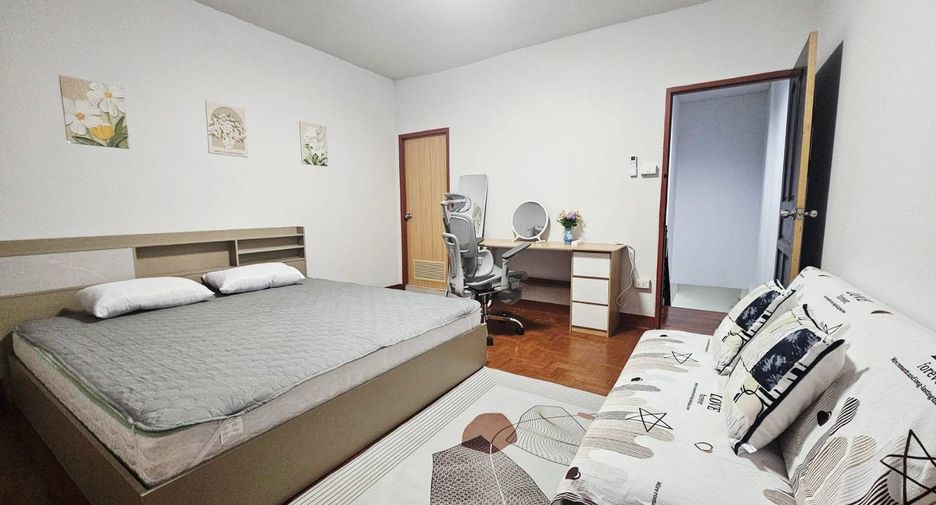 For rent 2 ベッドルーム townhouse in San Sai, Chiang Mai