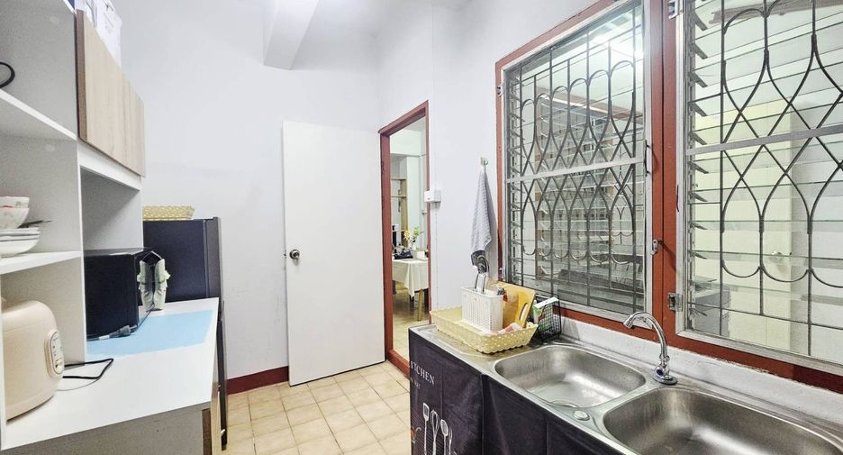 For rent 2 ベッドルーム townhouse in San Sai, Chiang Mai