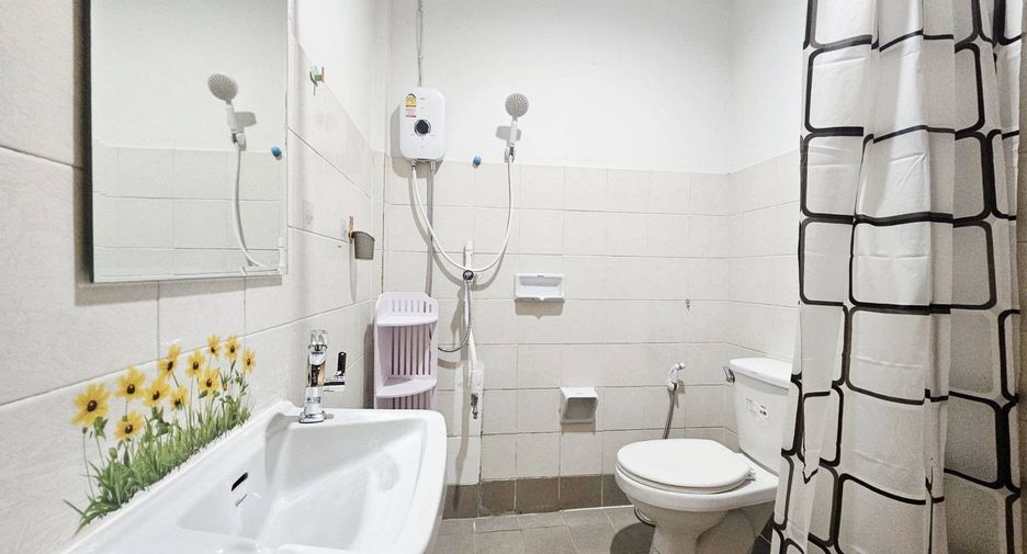 For rent 2 ベッドルーム townhouse in San Sai, Chiang Mai