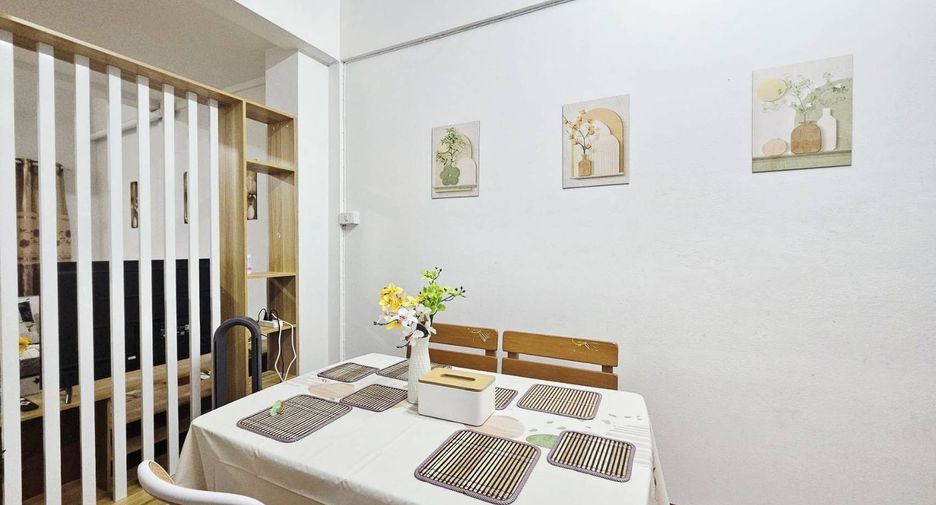 For rent 2 ベッドルーム townhouse in San Sai, Chiang Mai