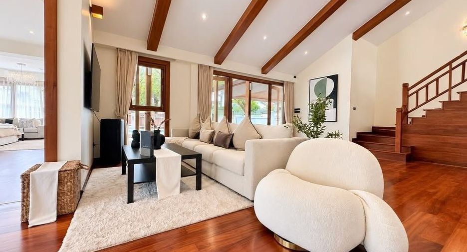 Villa zum Kauf und zur Miete mit 4 Zimmer in Mueang Phuket, Phuket