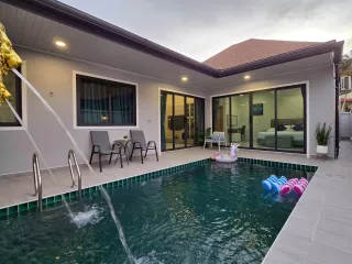 Villa zur Miete mit 2 Zimmer in Mueang Phuket, Phuket