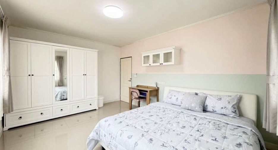Haus zur Miete mit 4 Zimmer in Mueang Phuket, Phuket
