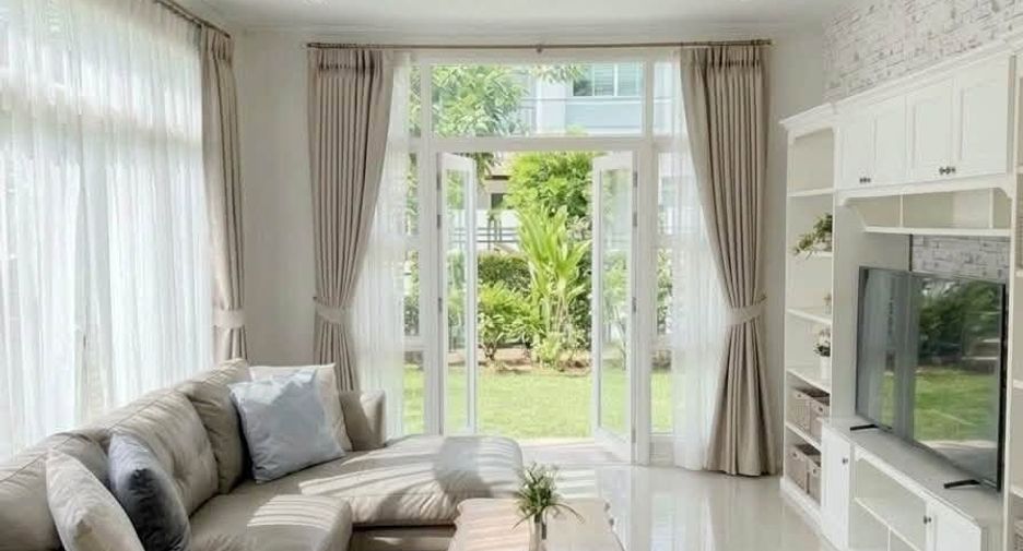 Haus zur Miete mit 4 Zimmer in Mueang Phuket, Phuket