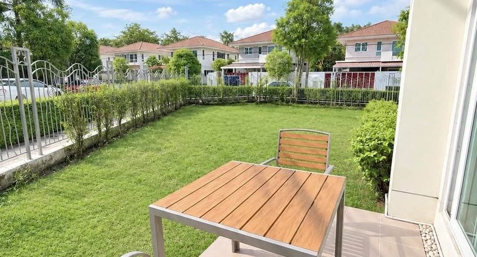 Haus zur Miete mit 4 Zimmer in Mueang Phuket, Phuket