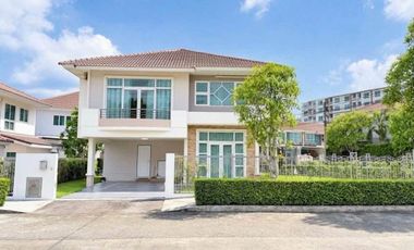 Haus zur Miete mit 4 Zimmer in Mueang Phuket, Phuket