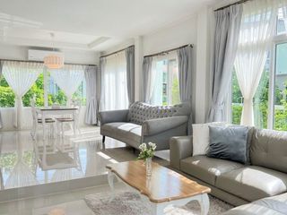 Haus zur Miete mit 4 Zimmer in Mueang Phuket, Phuket