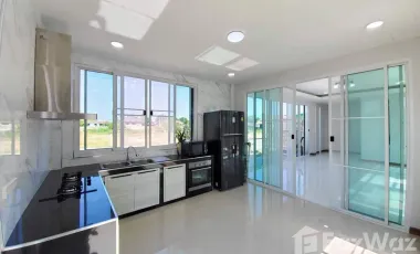 Casa en venta de 4 habitaciones en Cha Am, Phetchaburi