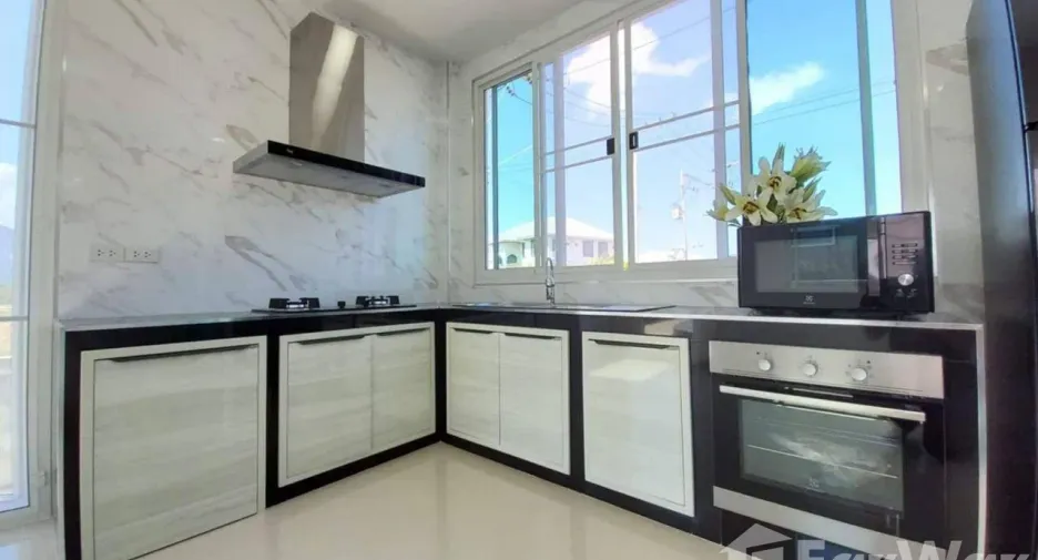 Casa en venta de 4 habitaciones en Cha Am, Phetchaburi