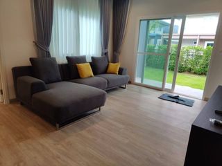 Haus zur Miete mit 4 Zimmer in Mueang Phuket, Phuket
