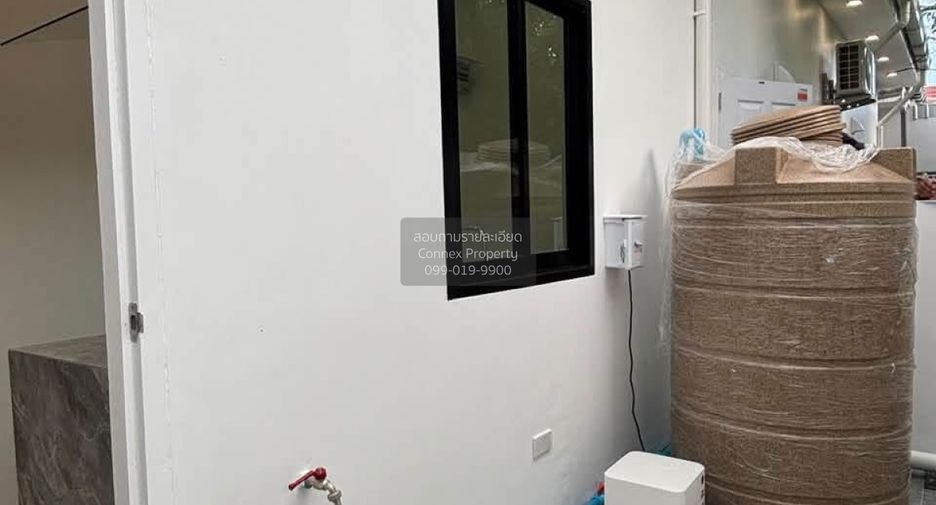 For sale 2 bedrooms townhouse in Mueang Phuket, Phuket