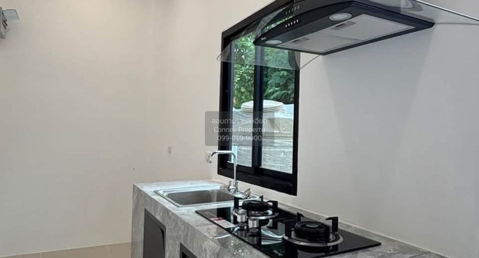For sale 2 bedrooms townhouse in Mueang Phuket, Phuket